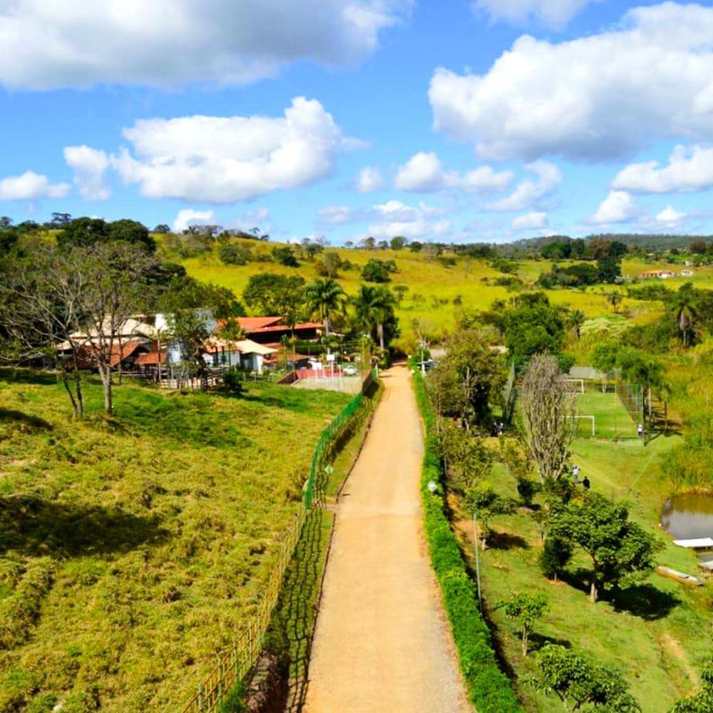 Hotel Fazenda Tucano Capim Branco Exterior photo